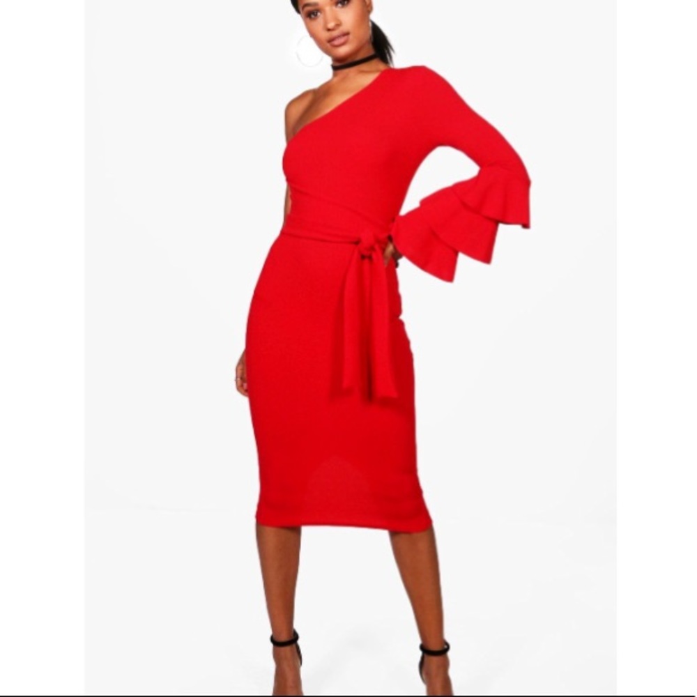 Red boohoo dress